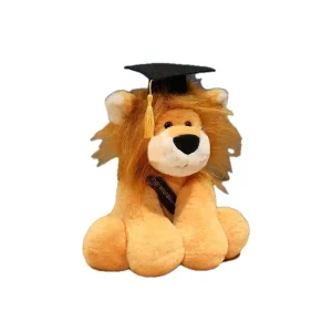 Chinese Lion Plush – Plüschlöwe mit Doktorhut und Schärpe